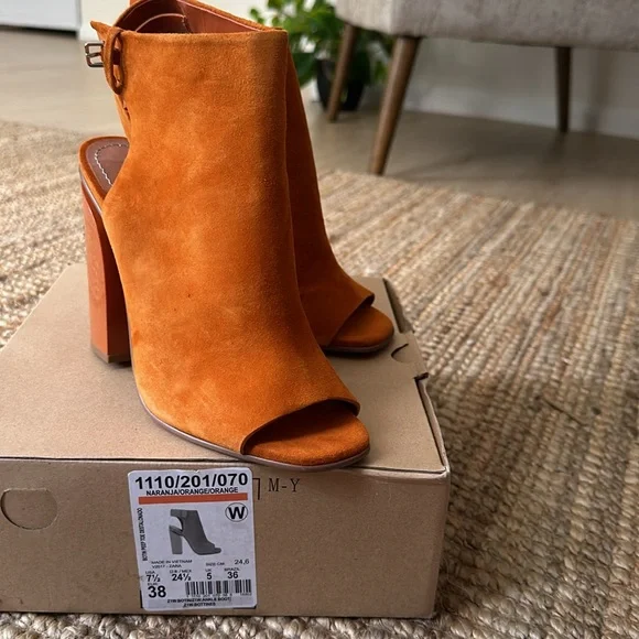 Zara Orange Shoes - Picture 3 of 5